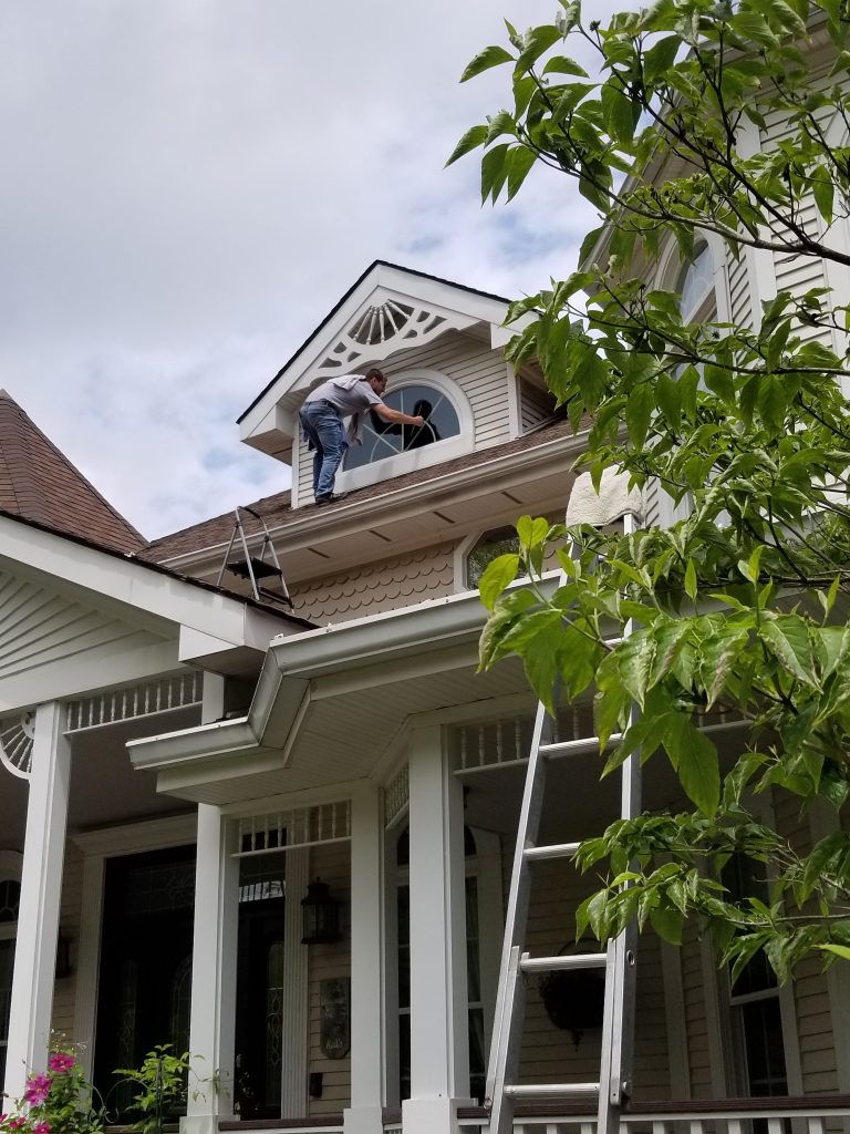 residential window cleaning services in oakland county mi