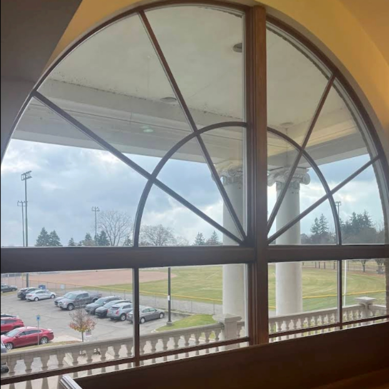 Commercial Window Cleaning in Oakland County MI